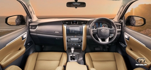 Toyota Fortuner 2022 Interior and multimedia